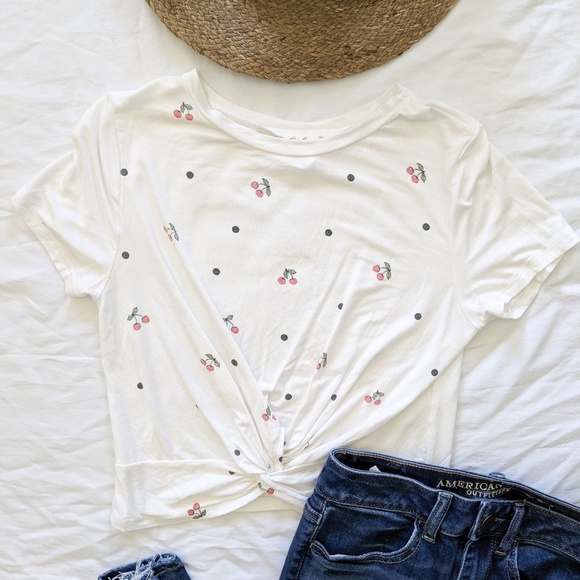 Cherry and polka white crop top - Picture 2 of 5